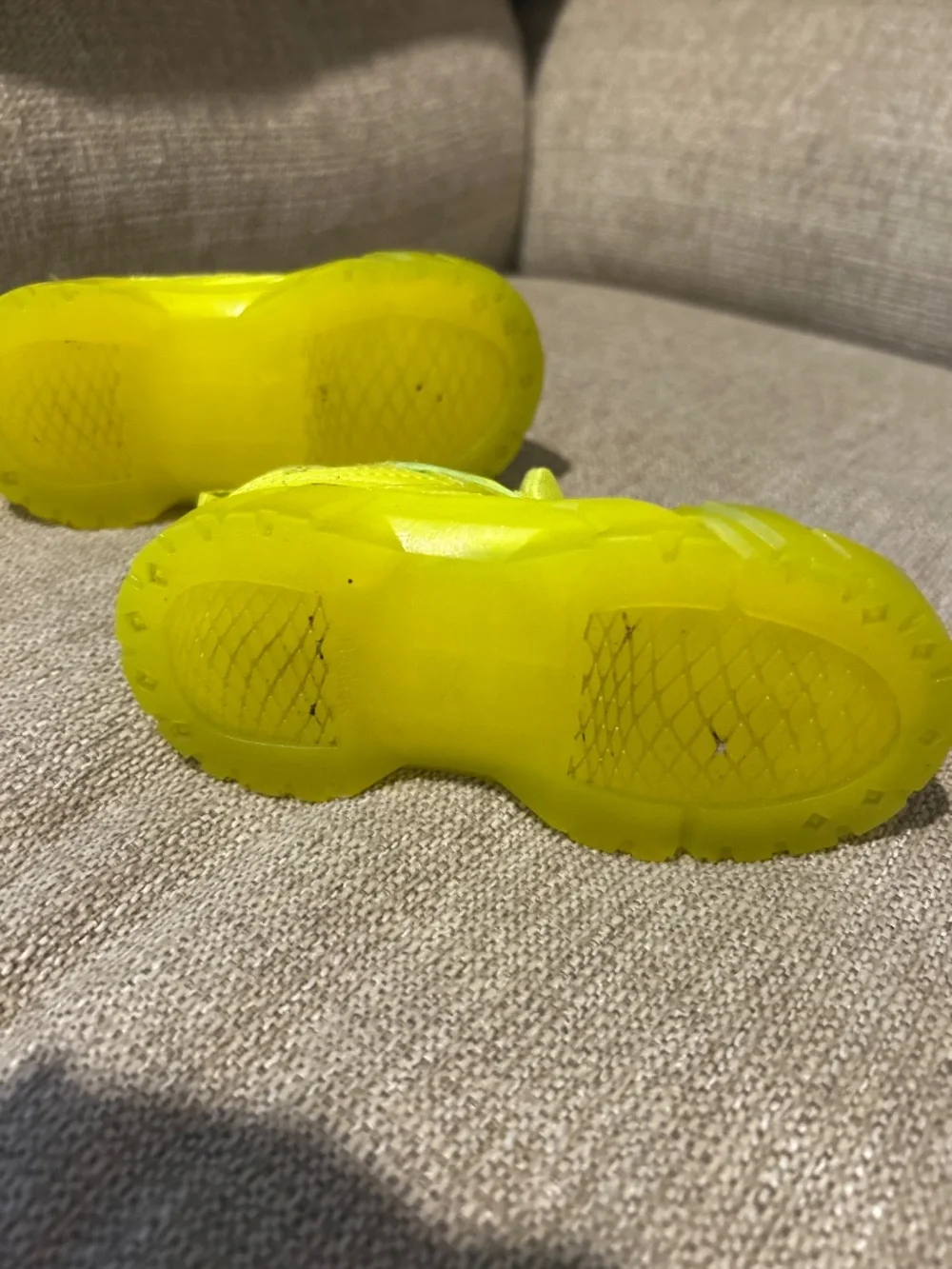 Cardi x Reebok toddler 5c sneakers